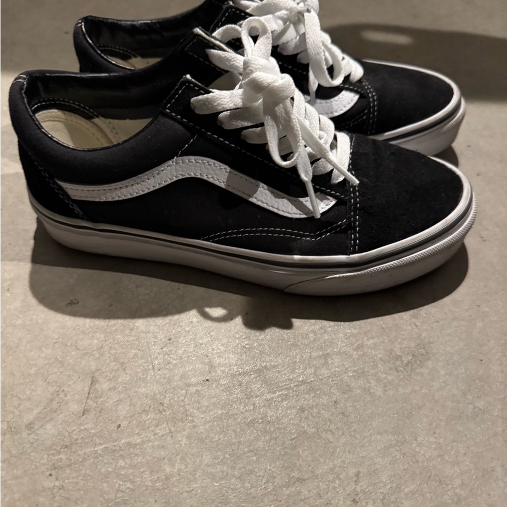 Vans Old Skool Shoes (Black/White)